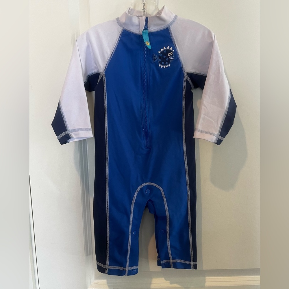 One Step Ahead Sun Smarties One-Piece Zip-Up Romper, Size 24 Mo